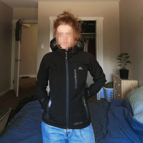 Trespass Softshell Sports Jacket - Picture 1 of 3